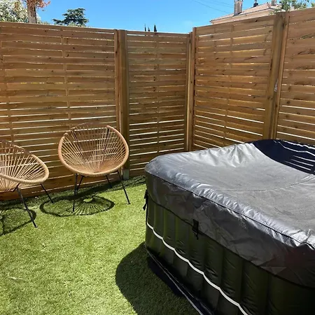 La Casa Bella Aparthotel *