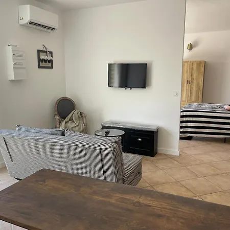 Aparthotel La Casa Bella Gignac-la-Nerthe